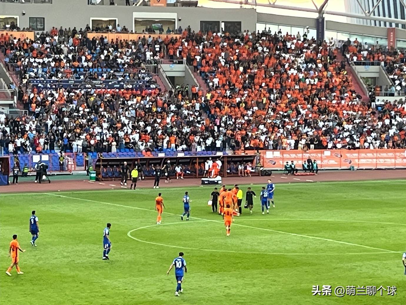 申花主场逼平苏宁，各取一分的简单介绍