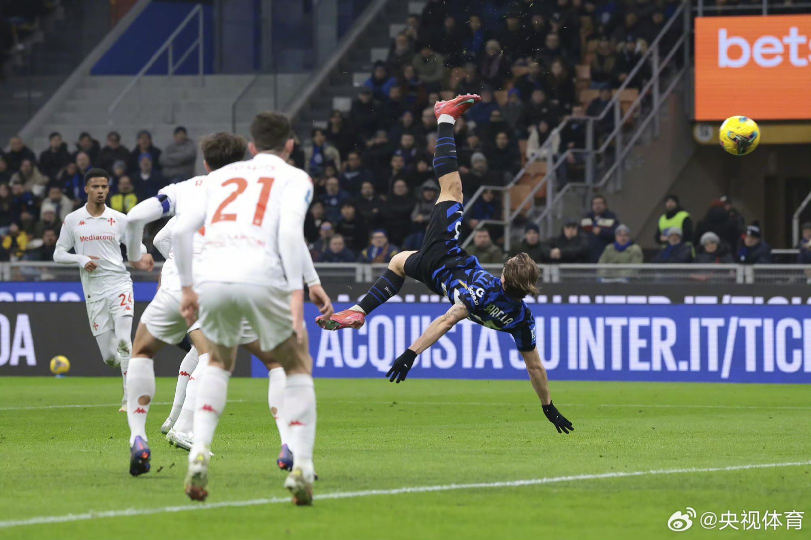 意大利联赛中的一次惊险胜利 意大利联赛中的一次惊险胜利