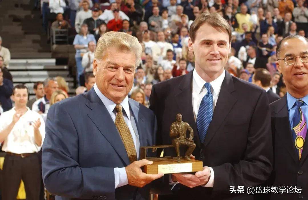 关于球员合约续约!球队宣布续约消息,稳固核心阵容的信息 关于球员合约续约!球队宣布续约消息,稳固核心阵容的信息