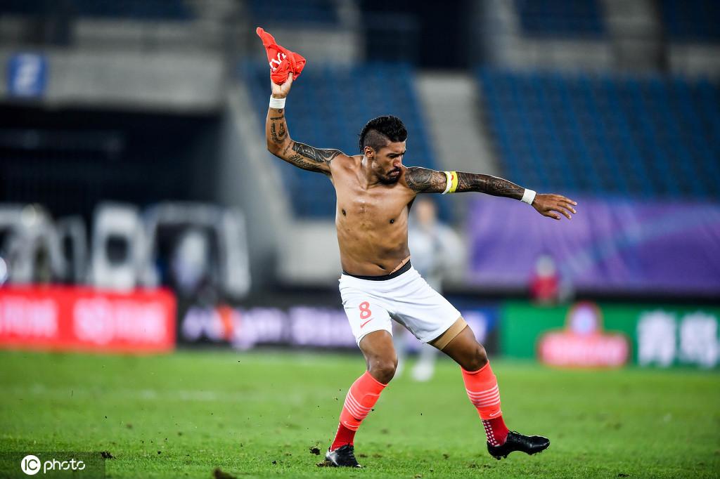 富力门将神勇表现,多次扑出关键球的简单介绍 富力门将神勇表现,多次扑出关键球的简单介绍