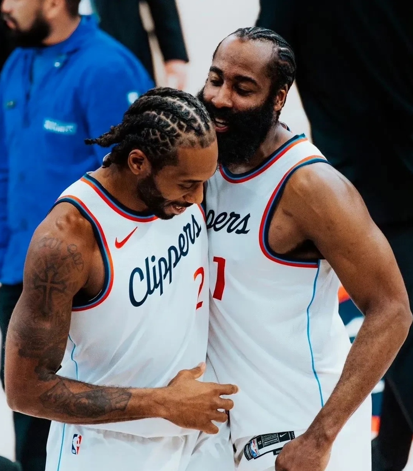 快船轻取鹈鹕,恩比德高光表现 快船轻取鹈鹕,恩比德高光表现