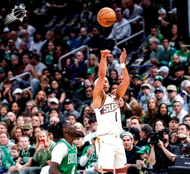 尼克斯客场大胜黄蜂,取得连胜 尼克斯客场大胜黄蜂,取得连胜