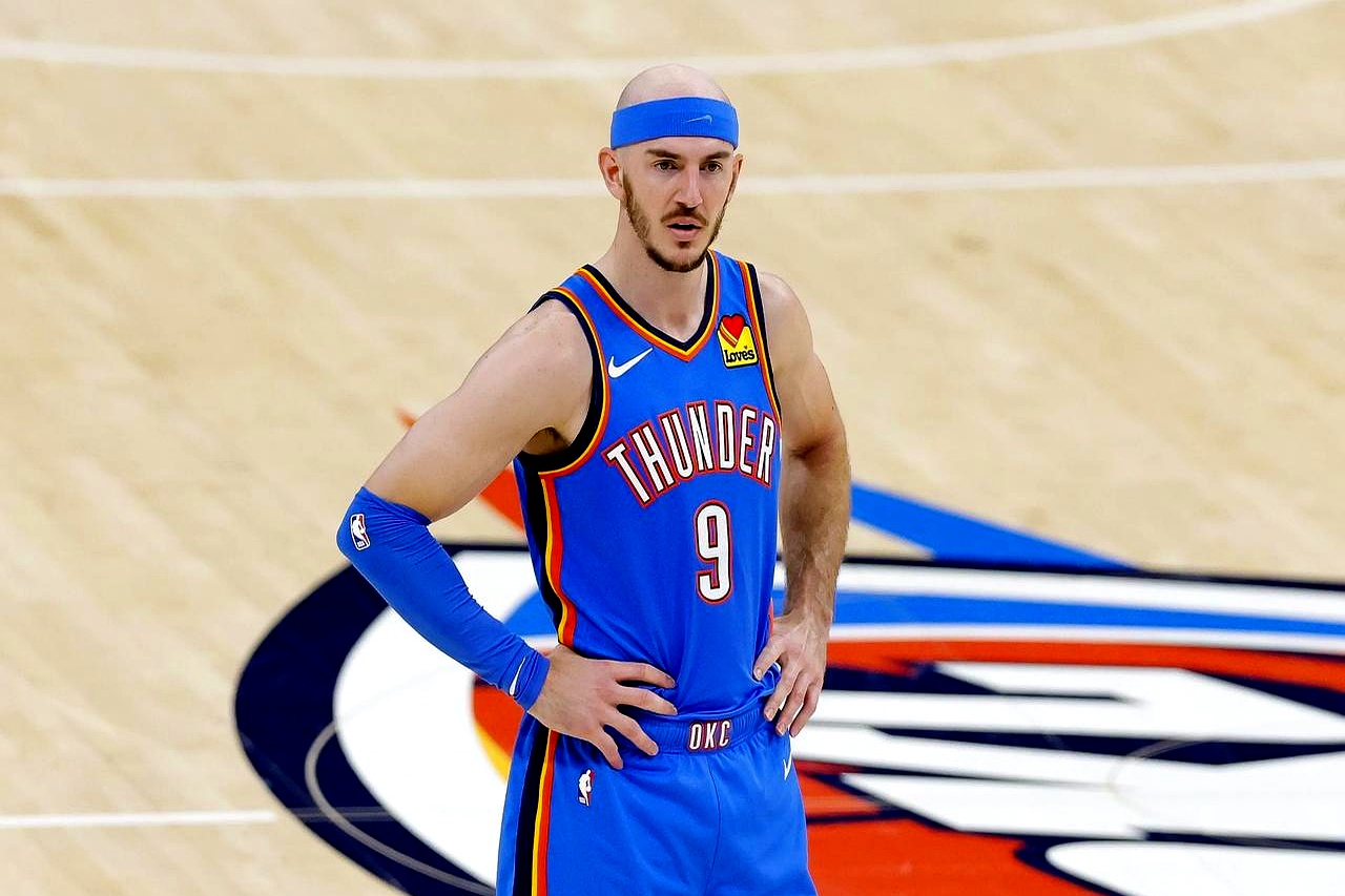 雷霆险胜西班牙男篮，卡鲁索一己之力扛起全队的简单介绍