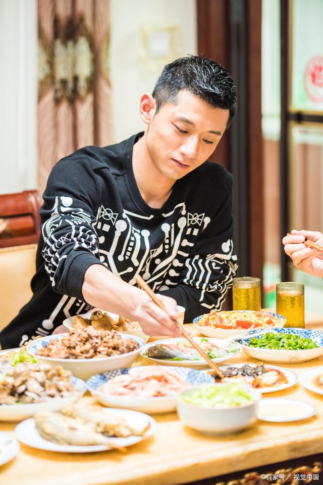 德国队鏖战英格兰队,张继科状态火热 德国队鏖战英格兰队,张继科状态火热