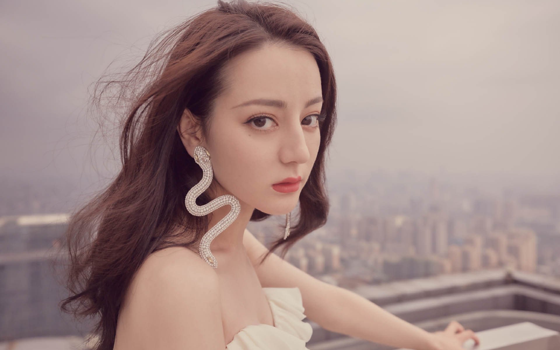 横跨大陆的足球对话，马里强势晋级，佩德里成为关键先生