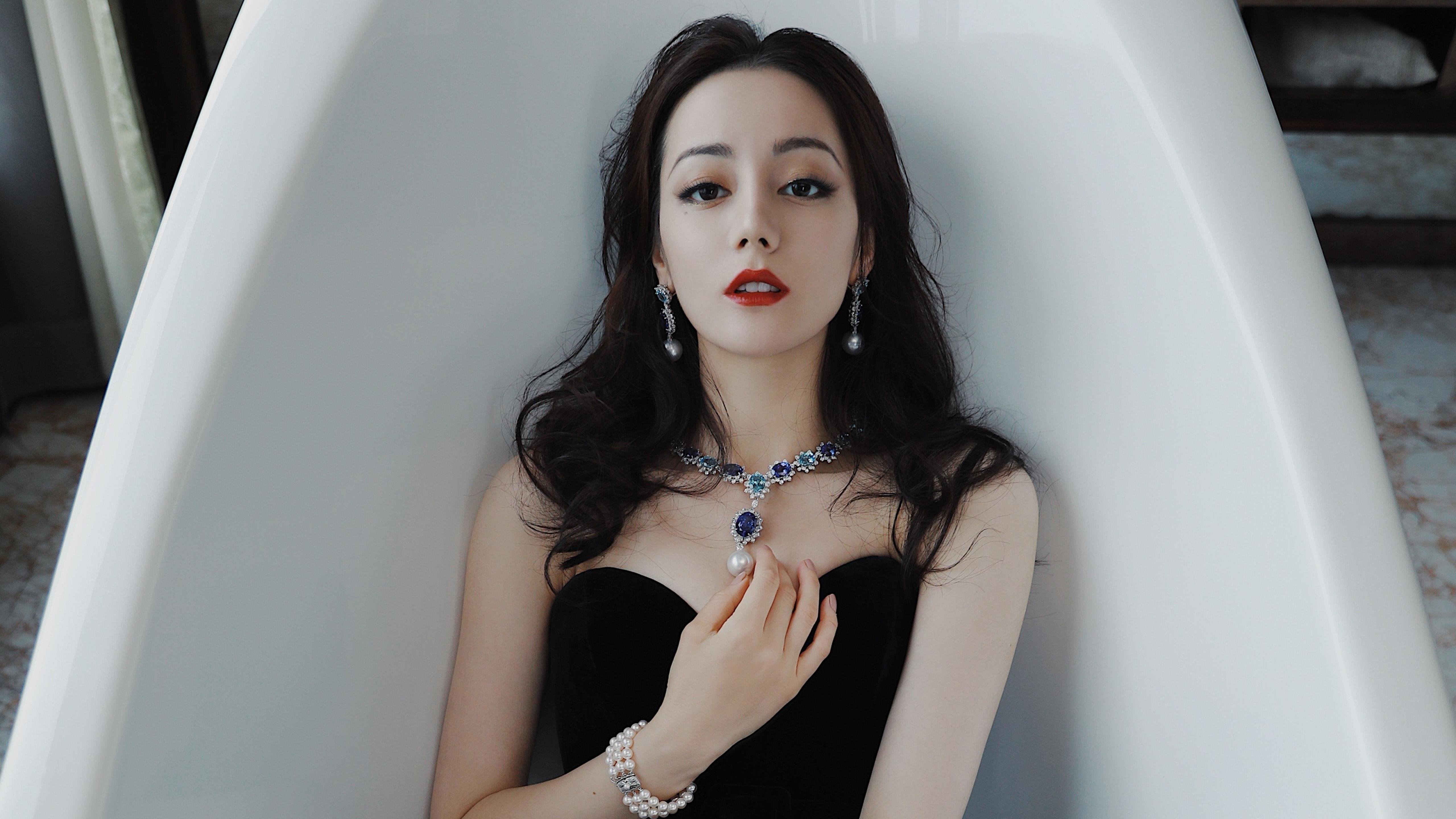 世俱杯奖金-范弗利特暴走轰35+10！火箭攻防体系全面压制雄鹿，重建蓝图已见雏形