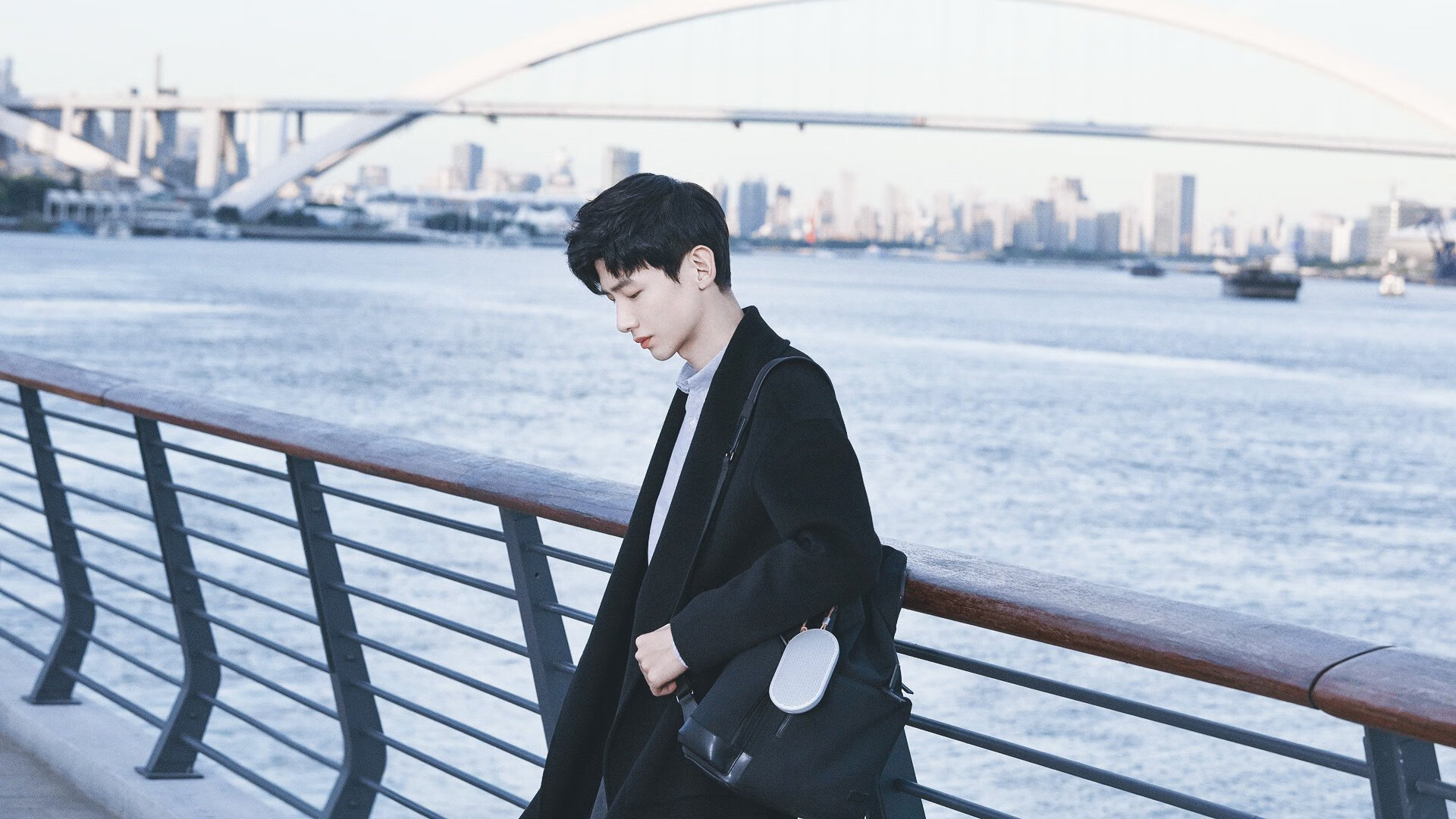 欧冠淘汰赛焦点战，山西队逆袭拿下尼克斯，跨界对决引爆全球体育热潮