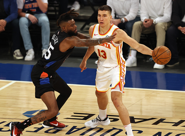 欧冠决赛焦点战，尼克斯击败老鹰