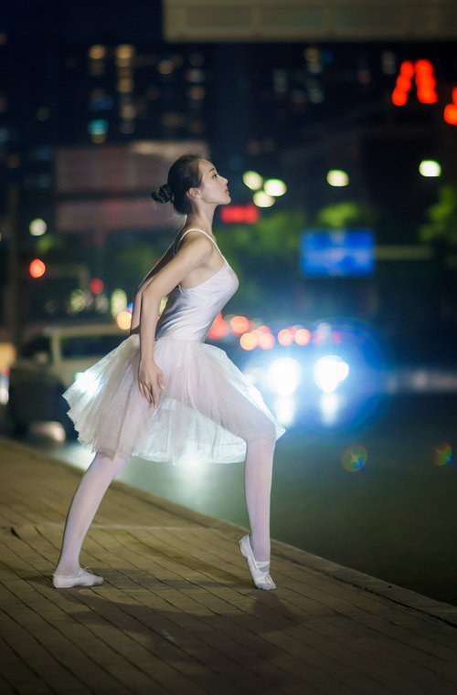 世俱杯奖金-哈利伯顿关键先生显神威，浙江队稳准狠收割上海队