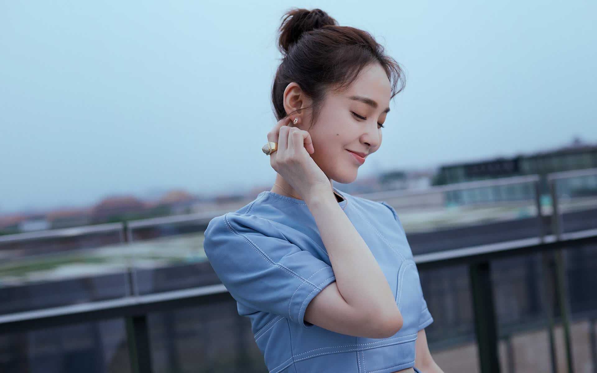 宇宙时钟的指针，当步行者的齿轮锁定太阳，库里的超新星照亮排名之战